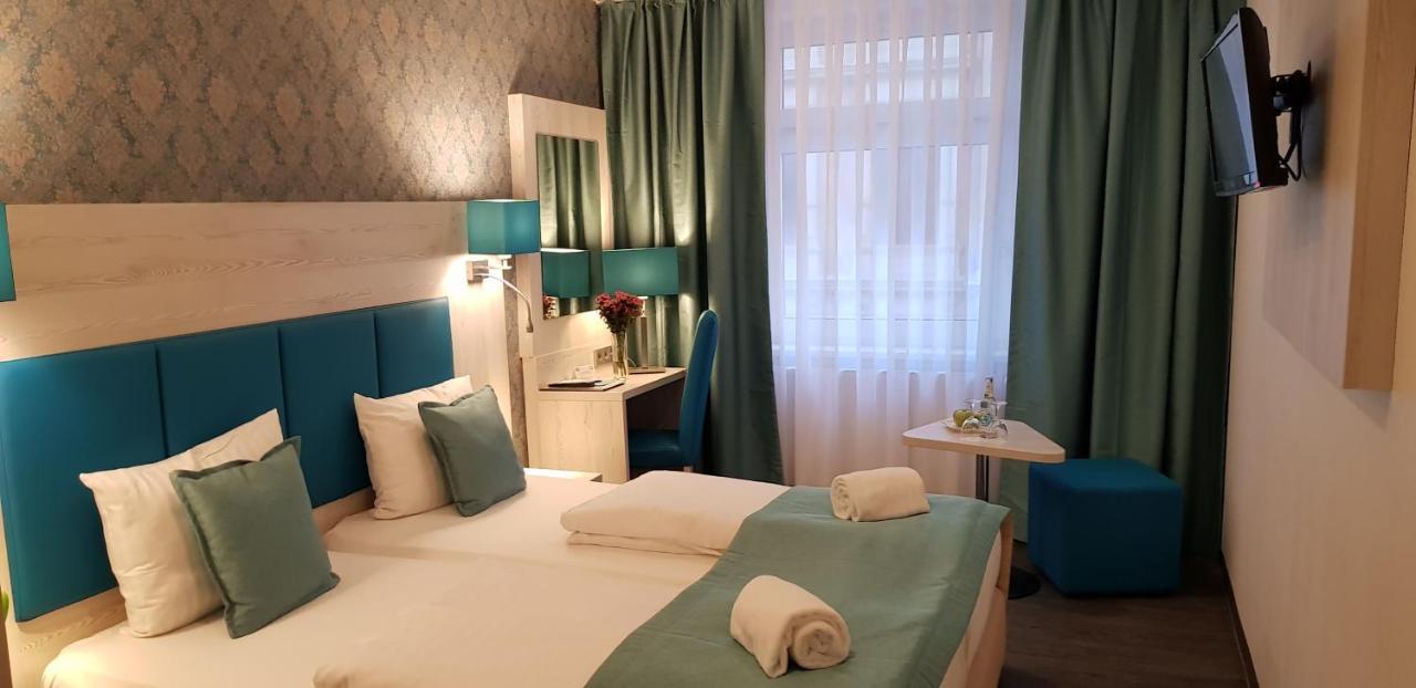 Hotel Budapester Hof Hamburg Bagian luar foto