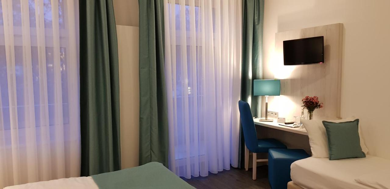 Hotel Budapester Hof Hamburg Bagian luar foto