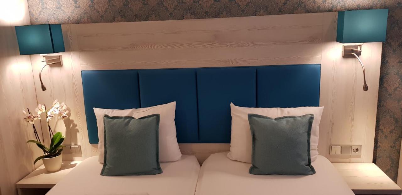 Hotel Budapester Hof Hamburg Bagian luar foto