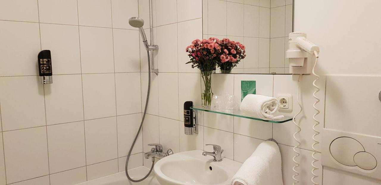 Hotel Budapester Hof Hamburg Bagian luar foto